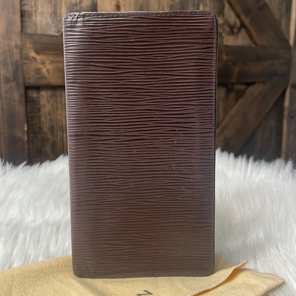 LOUIS VUITTON RARE Epi Leather Porte Cartes Credit Card Holder - Picture 3 of 16